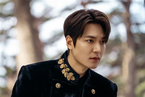 Drama Korea Yang Wajib Ditonton di Tahun 2021: Raja dari Hallyu, Lee Minho Bermain di Proyek Terbarunya yang Menakjubkan!